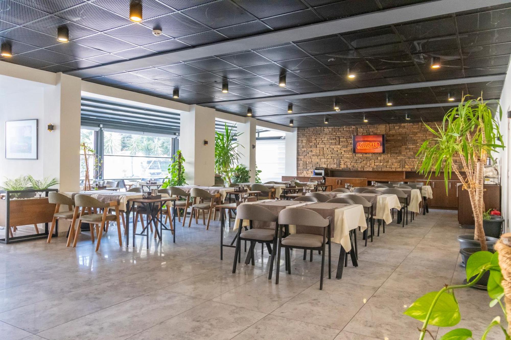 Dorana Hotel Kirenia Zewnętrze zdjęcie