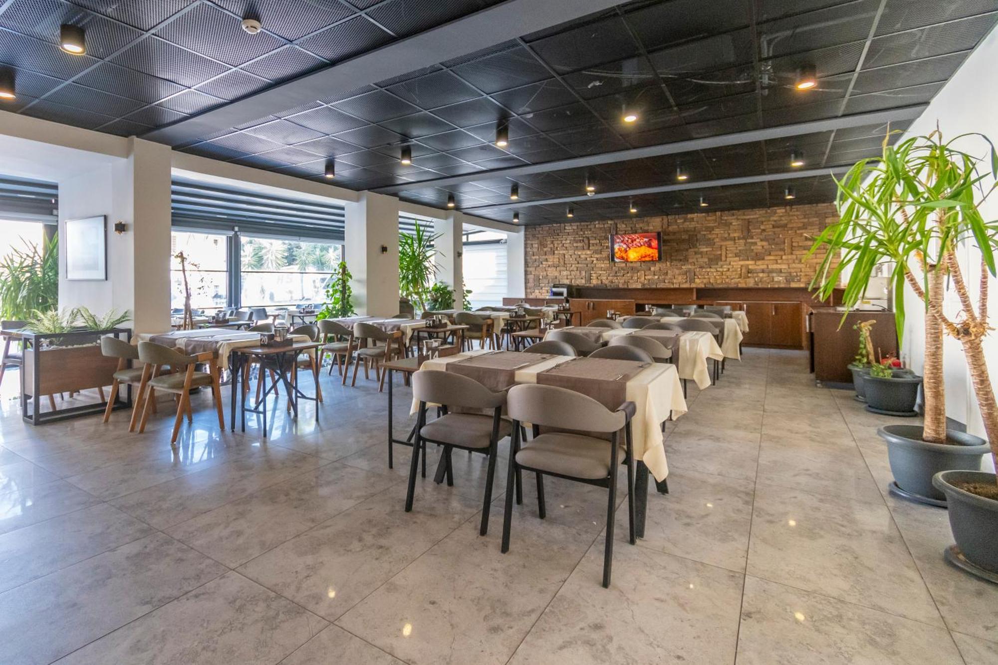 Dorana Hotel Kirenia Zewnętrze zdjęcie